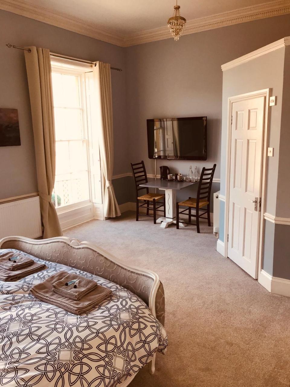 Regency Rooms Guesthouse Cheltenham Esterno foto